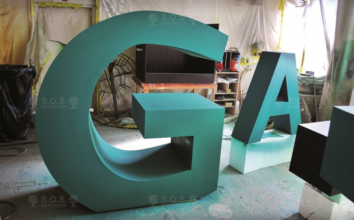 Надпись Galerie Butovice