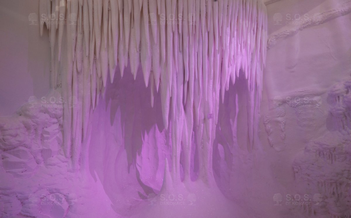 Имитация снега, демонстрационный зал Прага