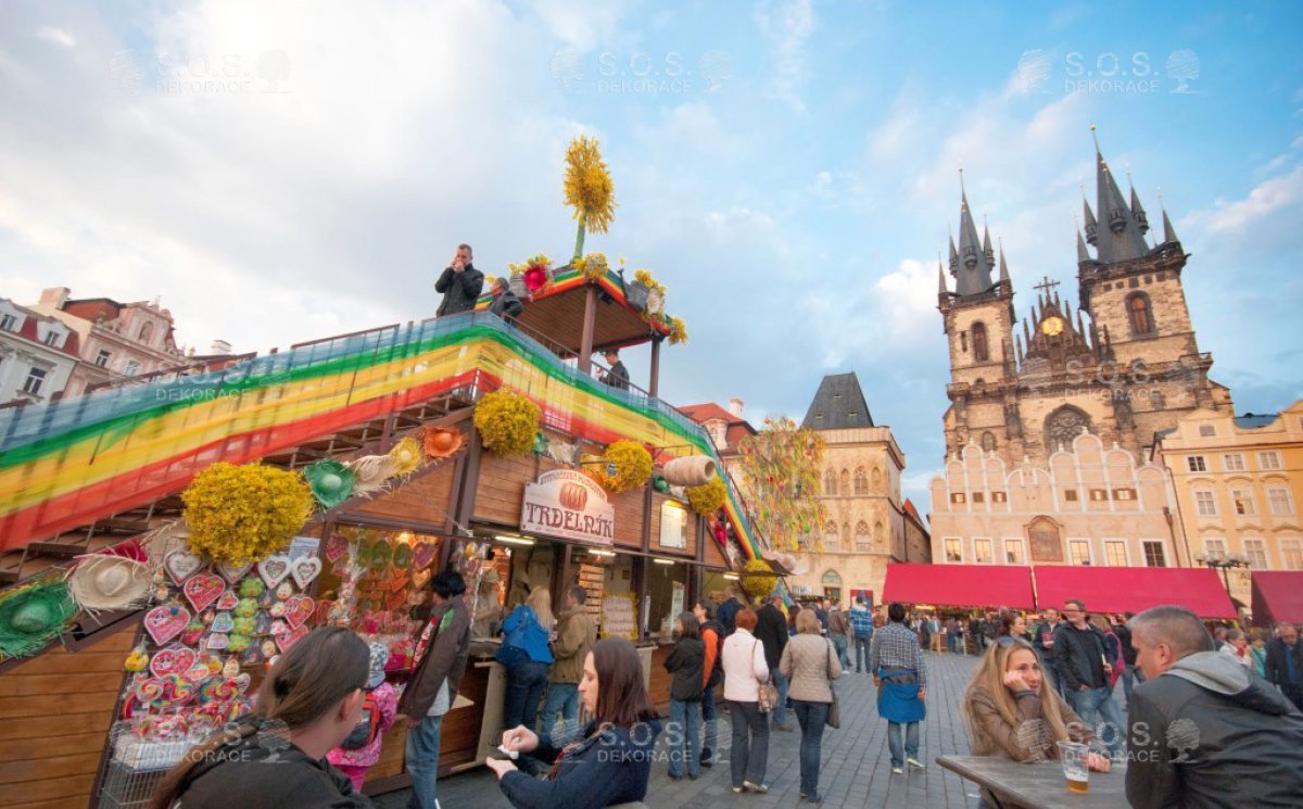 Украшение пасхальных рынков, Прага Staroměstské náměstí
